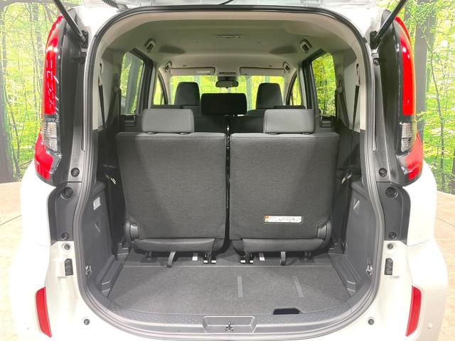 シエンタ ハイブリッドX 登録済未使用車 トヨタセーフティーセンス 電動スライドドア レーダークルーズ LEDヘッド オートハイビーム スマートキー オートエアコン クリアランスソナー 7人乗(11枚目)