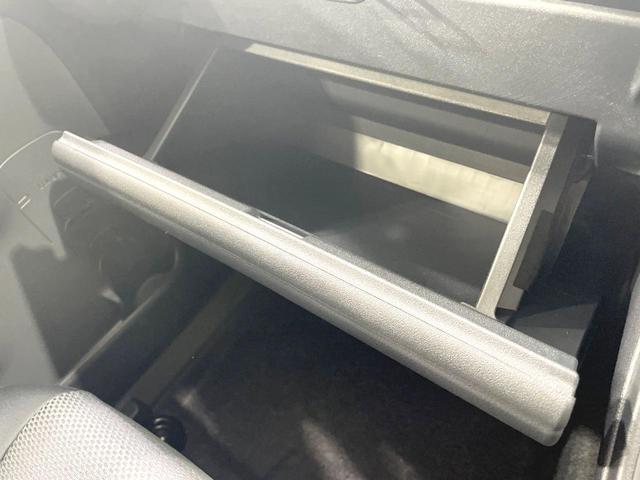 シエンタ ハイブリッドX 登録済未使用車 トヨタセーフティーセンス 電動スライドドア レーダークルーズ LEDヘッド オートハイビーム スマートキー オートエアコン クリアランスソナー 7人乗(32枚目)