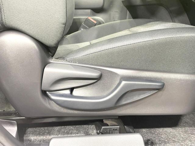 シエンタ ハイブリッドX 登録済未使用車 トヨタセーフティーセンス 電動スライドドア レーダークルーズ LEDヘッド オートハイビーム スマートキー オートエアコン クリアランスソナー 7人乗(53枚目)