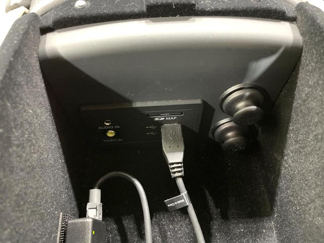 スカイライン 350GT ハイブリッド タイプP 衝突軽減 純正8型ナビ 全周囲カメラ シートヒーター 禁煙車 レーダークルーズ オートマチックハイビーム LEDヘッド 純正17インチアルミ LEDフォグ デュアルエアコン ETC(52枚目)