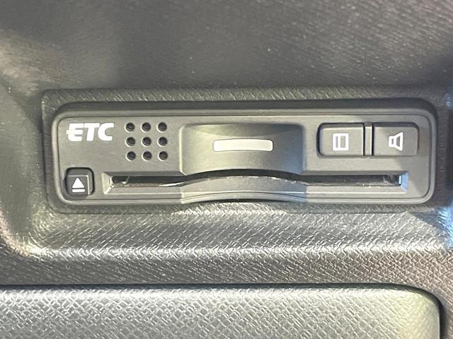 ステップワゴンスパーダ Z クールスピリット 後席モニター 純正9型ナビ 両側電動ドア バックカメラ 禁煙車 純正17インチアルミ ハーフレザーシート スマートキー HIDヘッド ETC クルコン オートライト オートエアコン パドルシフト(35枚目)