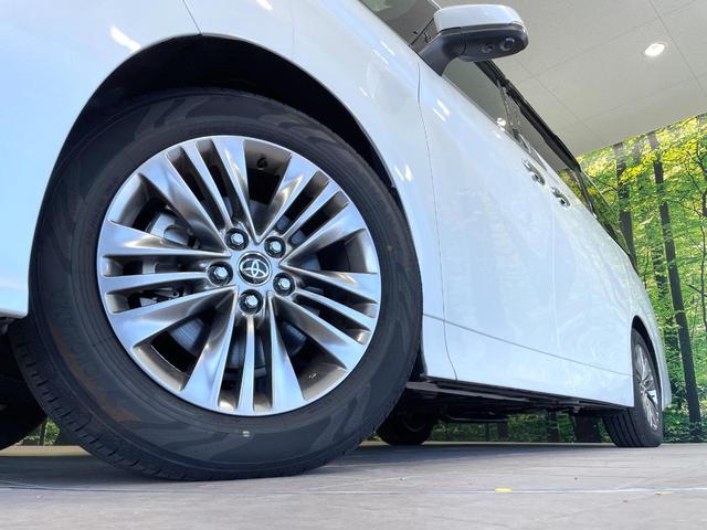 アルファードハイブリッド Z 左右独立ムーンルーフ ユニバーサルステップ 純正14ナビ 後席モニター デジタルインナーミラー 全周囲カメラ 禁煙車 電動リアゲート シートベンチレーション ステアリングヒーター 電動シェード(14枚目)