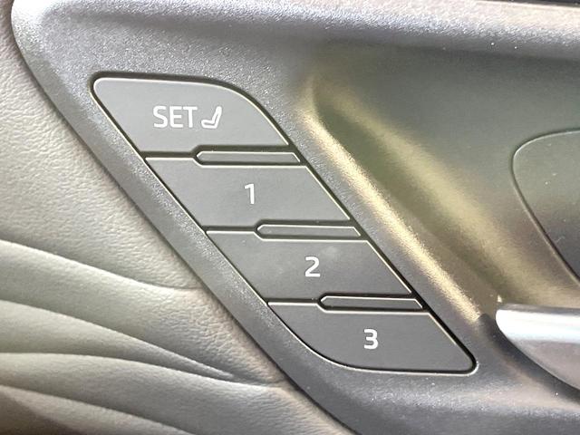 アルファードハイブリッド Z 左右独立ムーンルーフ ユニバーサルステップ 純正14ナビ 後席モニター デジタルインナーミラー 全周囲カメラ 禁煙車 電動リアゲート シートベンチレーション ステアリングヒーター 電動シェード(40枚目)