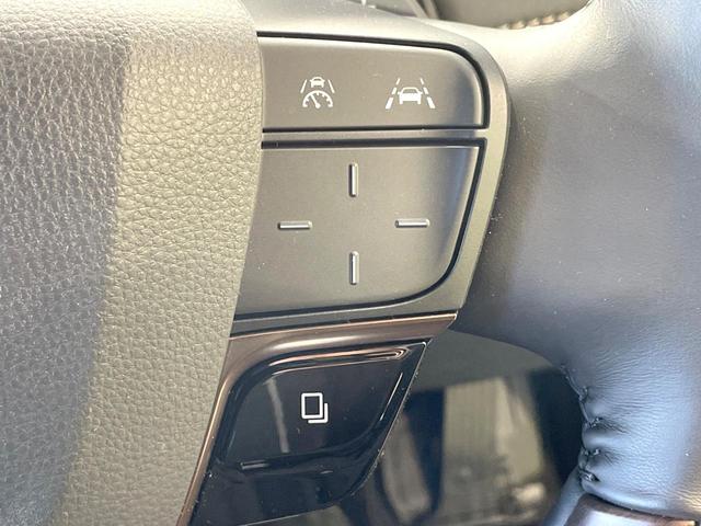 アルファードハイブリッド Z 左右独立ムーンルーフ ユニバーサルステップ 純正14ナビ 後席モニター デジタルインナーミラー 全周囲カメラ 禁煙車 電動リアゲート シートベンチレーション ステアリングヒーター 電動シェード(42枚目)