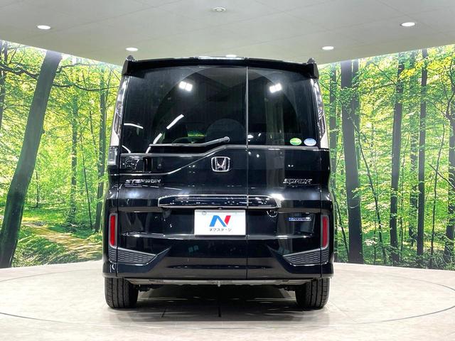 ステップワゴンスパーダ スパーダハイブリッド　Ｇ・ＥＸ　ホンダセンシング　純正９型ナビ　全周囲カメラ　両側電動ドア　衝突被害軽減　禁煙車　レーダークルーズ　スマートキー　ＬＥＤヘッド　ＥＴＣ　純正１６インチアルミ　オートハイビーム　車線逸脱警報（16枚目）