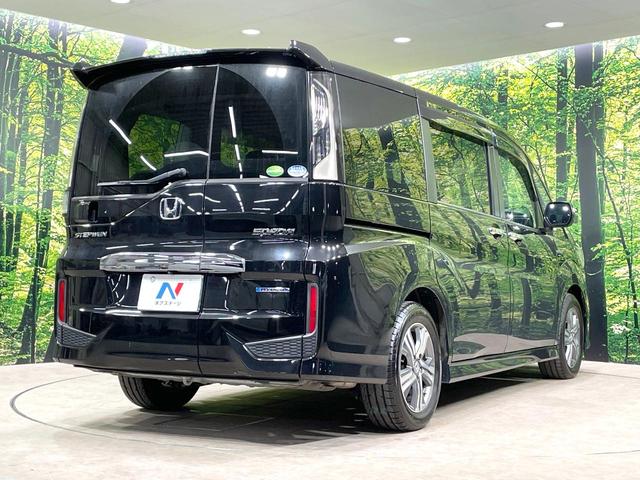 ステップワゴンスパーダ スパーダハイブリッド　Ｇ・ＥＸ　ホンダセンシング　純正９型ナビ　全周囲カメラ　両側電動ドア　衝突被害軽減　禁煙車　レーダークルーズ　スマートキー　ＬＥＤヘッド　ＥＴＣ　純正１６インチアルミ　オートハイビーム　車線逸脱警報（18枚目）