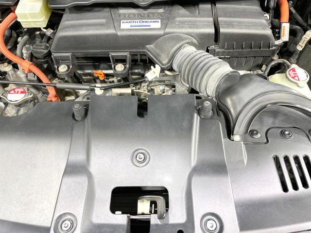 ステップワゴンスパーダ スパーダハイブリッド　Ｇ・ＥＸ　ホンダセンシング　純正９型ナビ　全周囲カメラ　両側電動ドア　衝突被害軽減　禁煙車　レーダークルーズ　スマートキー　ＬＥＤヘッド　ＥＴＣ　純正１６インチアルミ　オートハイビーム　車線逸脱警報（19枚目）