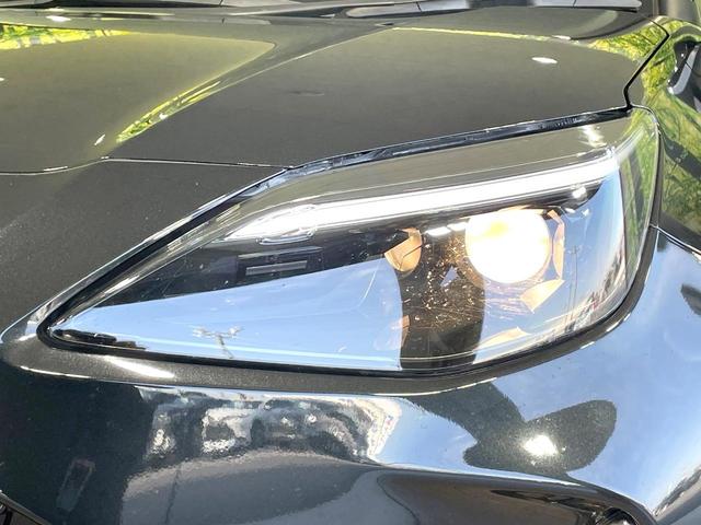 ヤリスクロス Ｘ　純正８型ナビ　衝突軽減　禁煙車　バックカメラ　レーダークルーズ　コーナーセンサー　スマートキー　ＥＴＣ　オートハイビーム　Ｂｌｕｅｔｏｏｔｈ　車線逸脱警報　オートライト　フルセグ　盗難防止装置（12枚目）