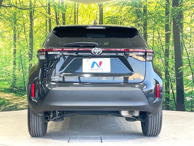 ヤリスクロス Ｘ　純正８型ナビ　衝突軽減　禁煙車　バックカメラ　レーダークルーズ　コーナーセンサー　スマートキー　ＥＴＣ　オートハイビーム　Ｂｌｕｅｔｏｏｔｈ　車線逸脱警報　オートライト　フルセグ　盗難防止装置（15枚目）