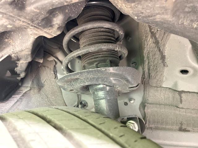 ヤリスクロス Ｘ　純正８型ナビ　衝突軽減　禁煙車　バックカメラ　レーダークルーズ　コーナーセンサー　スマートキー　ＥＴＣ　オートハイビーム　Ｂｌｕｅｔｏｏｔｈ　車線逸脱警報　オートライト　フルセグ　盗難防止装置（20枚目）