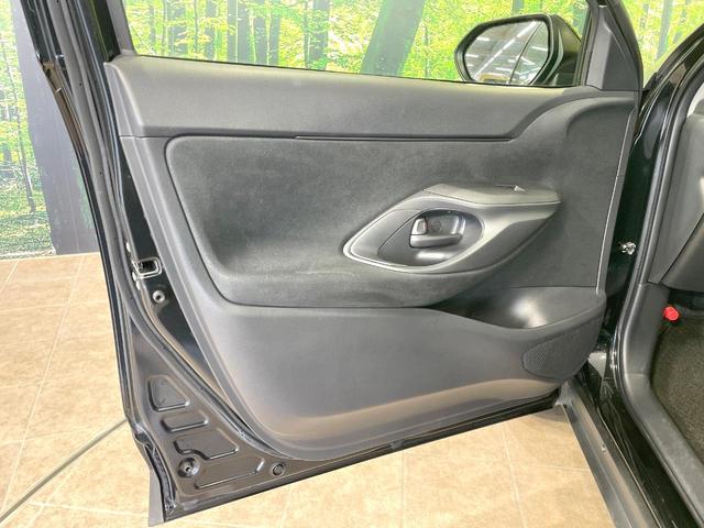 ヤリスクロス Ｘ　純正８型ナビ　衝突軽減　禁煙車　バックカメラ　レーダークルーズ　コーナーセンサー　スマートキー　ＥＴＣ　オートハイビーム　Ｂｌｕｅｔｏｏｔｈ　車線逸脱警報　オートライト　フルセグ　盗難防止装置（49枚目）