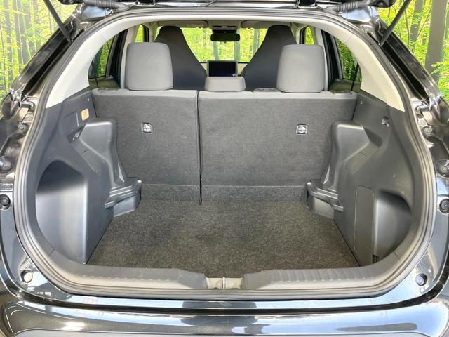 ヤリスクロス Ｘ　純正８型ナビ　衝突軽減　禁煙車　バックカメラ　レーダークルーズ　コーナーセンサー　スマートキー　ＥＴＣ　オートハイビーム　Ｂｌｕｅｔｏｏｔｈ　車線逸脱警報　オートライト　フルセグ　盗難防止装置（54枚目）