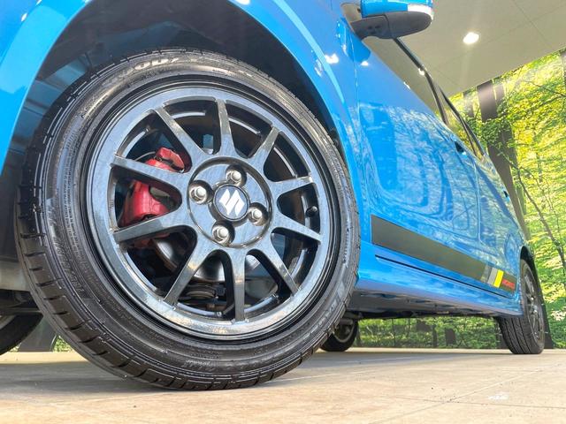 アルトワークス ベースグレード　バックカメラ　衝突被害軽減　禁煙車　コーナーセンサー　スマートキー　ＨＩＤヘッド　ＥＴＣ　純正１５インチアルミ　オートハイビーム　車線逸脱警報　オートライト　オートエアコン　アイドリングストップ（13枚目）