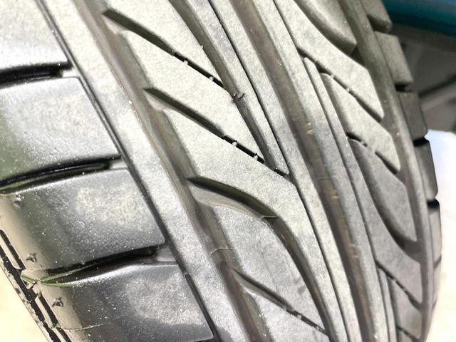 アルトワークス ベースグレード　バックカメラ　衝突被害軽減　禁煙車　コーナーセンサー　スマートキー　ＨＩＤヘッド　ＥＴＣ　純正１５インチアルミ　オートハイビーム　車線逸脱警報　オートライト　オートエアコン　アイドリングストップ（31枚目）