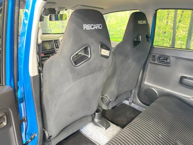 アルトワークス ベースグレード　バックカメラ　衝突被害軽減　禁煙車　コーナーセンサー　スマートキー　ＨＩＤヘッド　ＥＴＣ　純正１５インチアルミ　オートハイビーム　車線逸脱警報　オートライト　オートエアコン　アイドリングストップ（47枚目）