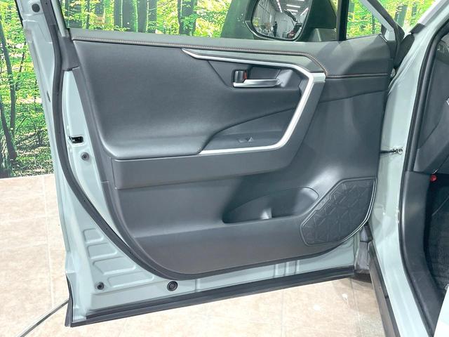 ＲＡＶ４ アドベンチャー　４ＷＤ　ＪＡＯＳエアロ　純正９型ナビ　バックカメラ　衝突被害軽減　ブラインドスポットモニター　禁煙車　電動リアゲート　シートベンチレーション　純正１９インチアルミ　パワーシート　ダウンヒルアシスト（61枚目）