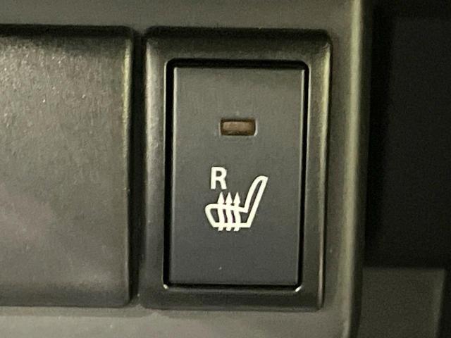 アルト Ｌ　衝突被害軽減　禁煙車　シートヒーター　コーナーセンサー　オートハイビーム　オートライト　アイドリングストップ　車線逸脱警報　ＣＤオーディオ　盗難防止装置　プライバシーガラス　横滑り防止装置（5枚目）