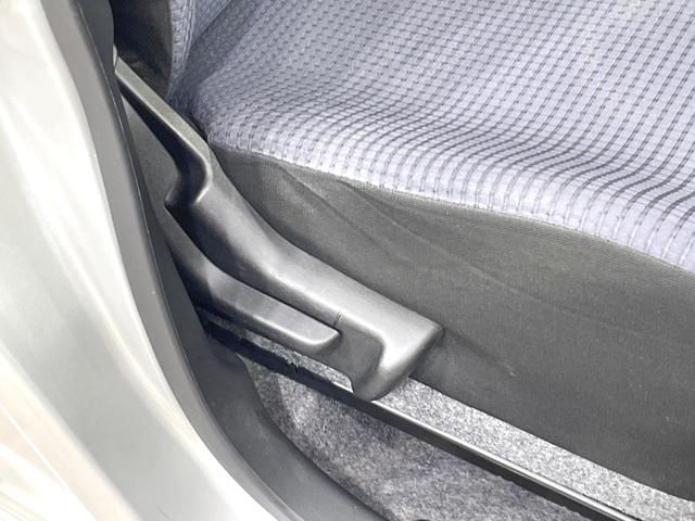 アルト Ｌ　衝突被害軽減　禁煙車　シートヒーター　コーナーセンサー　オートハイビーム　オートライト　アイドリングストップ　車線逸脱警報　ＣＤオーディオ　盗難防止装置　プライバシーガラス　横滑り防止装置（40枚目）