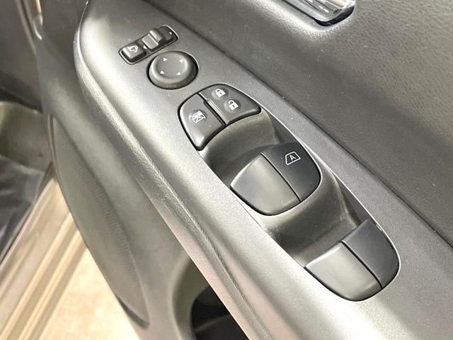 セレナ X 後席モニター 純正9型ナビ 全周囲カメラ 両側電動ドア 衝突被害軽減 禁煙車 LEDヘッド ハーフレザーシート コーナーセンサー スマートキー ETC クルコン オートライト オートエアコン(40枚目)