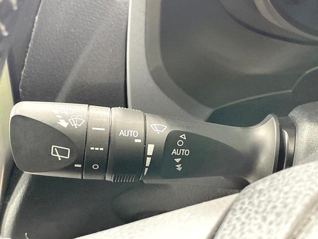 ランドクルーザープラド TX Lパッケージ 70thアニバーサリーリミテッド 4WD 禁煙車 トヨタセーフティーセンス サンルーフ 純正ナビ バックカメラ シートベンチレーション レーダークルーズ Bluetooth 革シート クリアランスソナー 純正18インチアルミ(32枚目)