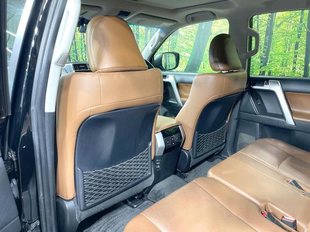 ランドクルーザープラド TX Lパッケージ 70thアニバーサリーリミテッド 4WD 禁煙車 トヨタセーフティーセンス サンルーフ 純正ナビ バックカメラ シートベンチレーション レーダークルーズ Bluetooth 革シート クリアランスソナー 純正18インチアルミ(51枚目)