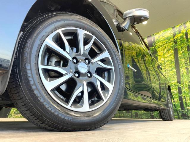 ノート ｅ－パワーオーテック　禁煙車　インテリジェントエマージェンシーブレーキ　純正ナビ　全周囲カメラ　デジタルインナーミラー　Ｂｌｕｅｔｏｏｔｈ　純正１５インチアルミ　ＥＴＣ　ＬＥＤヘッド　クリアランスソナー（12枚目）