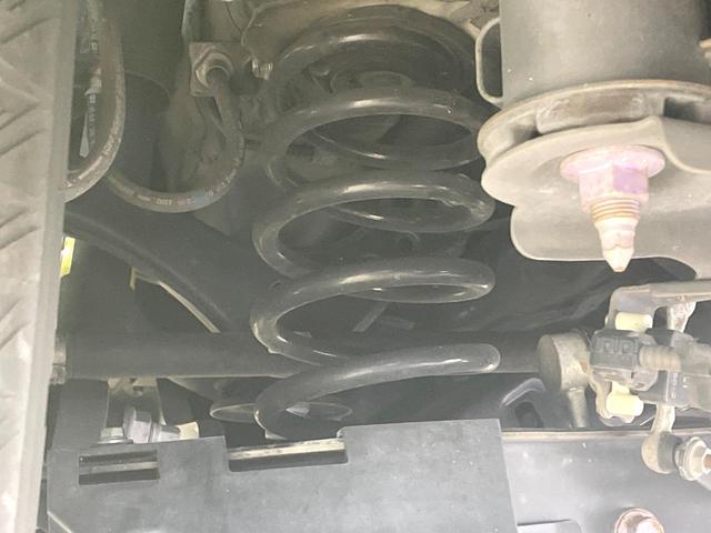 ＲＡＶ４ アドベンチャー　４ＷＤ　純正９型ナビ　バックカメラ　衝突被害軽減　禁煙車　レーダークルーズ　合皮シート　シートベンチレーション　パワーシート　ダウンヒルアシスト　コーナーセンサー　ＬＥＤヘッド　ＥＴＣ　スマートキー（20枚目）