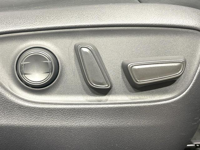 ＲＡＶ４ アドベンチャー　４ＷＤ　純正９型ナビ　バックカメラ　衝突被害軽減　禁煙車　レーダークルーズ　合皮シート　シートベンチレーション　パワーシート　ダウンヒルアシスト　コーナーセンサー　ＬＥＤヘッド　ＥＴＣ　スマートキー（35枚目）