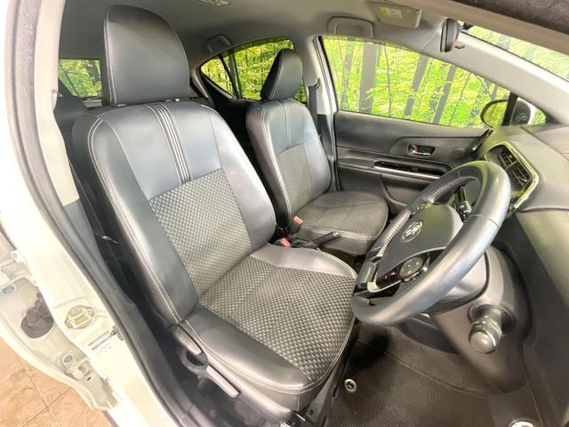 アクア クロスオーバー　純正ナビ　バックカメラ　衝突被害軽減　禁煙車　ハーフレザーシート　コーナーセンサー　ＬＥＤヘッド　純正１６インチアルミ　ＥＴＣ　オートハイビーム　オートライト　オートエアコン　Ｂｌｕｅｔｏｏｔｈ（8枚目）