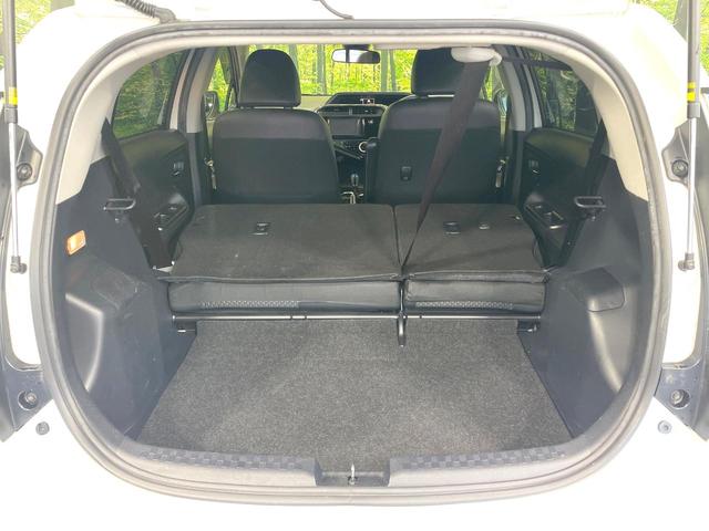 アクア クロスオーバー　純正ナビ　バックカメラ　衝突被害軽減　禁煙車　ハーフレザーシート　コーナーセンサー　ＬＥＤヘッド　純正１６インチアルミ　ＥＴＣ　オートハイビーム　オートライト　オートエアコン　Ｂｌｕｅｔｏｏｔｈ（10枚目）