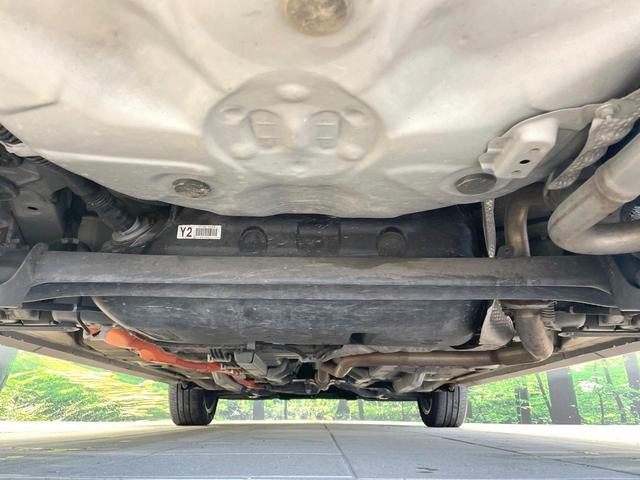 アクア クロスオーバー　純正ナビ　バックカメラ　衝突被害軽減　禁煙車　ハーフレザーシート　コーナーセンサー　ＬＥＤヘッド　純正１６インチアルミ　ＥＴＣ　オートハイビーム　オートライト　オートエアコン　Ｂｌｕｅｔｏｏｔｈ（19枚目）