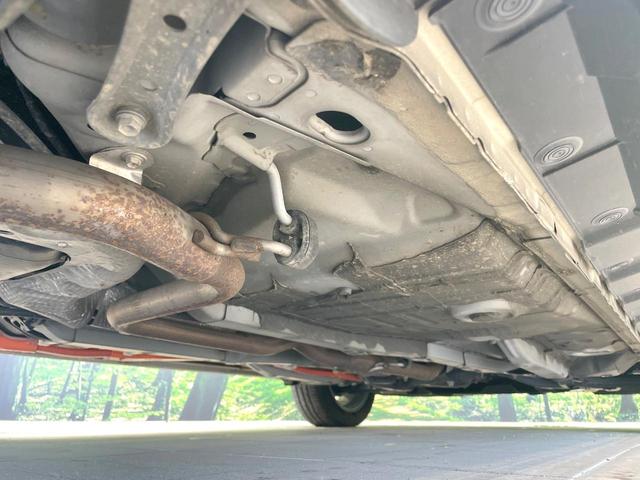 アクア クロスオーバー　純正ナビ　バックカメラ　衝突被害軽減　禁煙車　ハーフレザーシート　コーナーセンサー　ＬＥＤヘッド　純正１６インチアルミ　ＥＴＣ　オートハイビーム　オートライト　オートエアコン　Ｂｌｕｅｔｏｏｔｈ（22枚目）