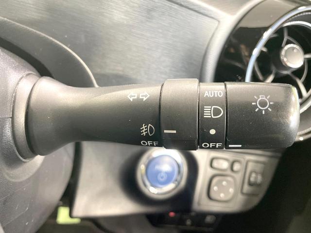 アクア クロスオーバー　純正ナビ　バックカメラ　衝突被害軽減　禁煙車　ハーフレザーシート　コーナーセンサー　ＬＥＤヘッド　純正１６インチアルミ　ＥＴＣ　オートハイビーム　オートライト　オートエアコン　Ｂｌｕｅｔｏｏｔｈ（28枚目）