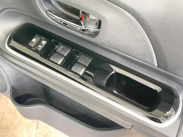 アクア クロスオーバー　純正ナビ　バックカメラ　衝突被害軽減　禁煙車　ハーフレザーシート　コーナーセンサー　ＬＥＤヘッド　純正１６インチアルミ　ＥＴＣ　オートハイビーム　オートライト　オートエアコン　Ｂｌｕｅｔｏｏｔｈ（32枚目）