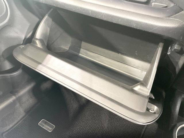 アクア クロスオーバー　純正ナビ　バックカメラ　衝突被害軽減　禁煙車　ハーフレザーシート　コーナーセンサー　ＬＥＤヘッド　純正１６インチアルミ　ＥＴＣ　オートハイビーム　オートライト　オートエアコン　Ｂｌｕｅｔｏｏｔｈ（36枚目）