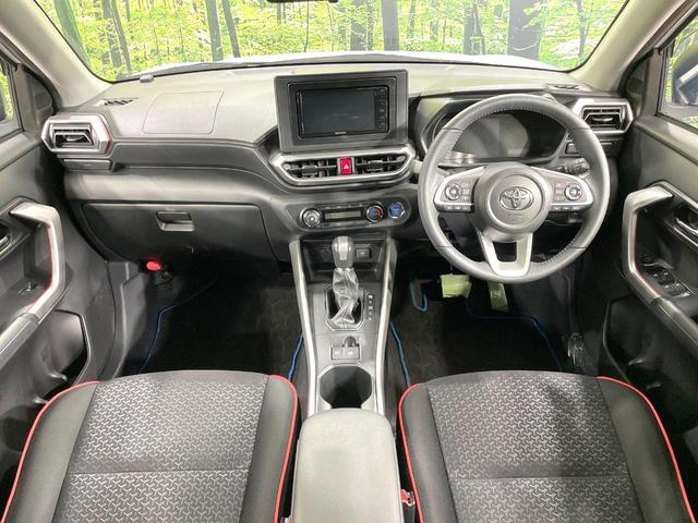 ライズ Ｚ　禁煙車　衝突軽減　ナビ　全周囲カメラ　シートヒーター　シーケンシャルターンランプ　ＬＥＤヘッド　オートマチックハイビーム　クリアランスソナー　Ｂｌｕｅｔｏｏｔｈ　革巻きハンドル　ＥＴＣ（2枚目）