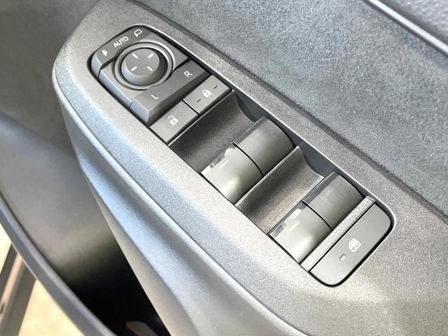 ヤリスクロス Ｚ　禁煙車　トヨタセーフティーセンス　ナビ機能付きＤＡ　バックカメラ　レーダークルーズ　シートヒーター　ＬＥＤヘッド　ハーフレザーシート　ステアリングヒーター　クリアランスソナー　Ｂｌｕｅｔｏｏｔｈ（24枚目）