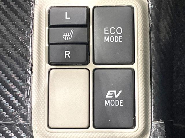 アクア Ｇ　禁煙車　純正ナビ　バックカメラ　シートヒーター　スマートキー　フォグランプ　Ｂｌｕｅｔｏｏｔｈ　オートライト　オートエアコン　プライバシーガラス　電動格納ミラー（6枚目）