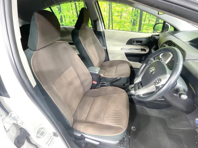 アクア Ｇ　禁煙車　純正ナビ　バックカメラ　シートヒーター　スマートキー　フォグランプ　Ｂｌｕｅｔｏｏｔｈ　オートライト　オートエアコン　プライバシーガラス　電動格納ミラー（8枚目）