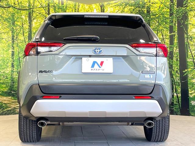 ＲＡＶ４ ハイブリッドアドベンチャー　４ＷＤ　禁煙車　トヨタセーフティーセンス　サンルーフ　純正９型ＤＡ　全周囲カメラ　純正１９インチアルミ　Ｂｌｕｅｔｏｏｔｈ　シートベンチレーション　レザーシート　ブラインドスポットモニター　ＥＴＣ（15枚目）