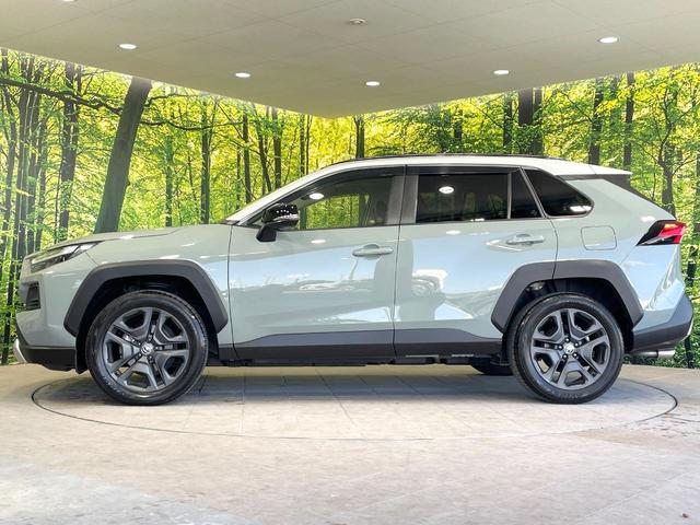 ＲＡＶ４ ハイブリッドアドベンチャー　４ＷＤ　禁煙車　トヨタセーフティーセンス　サンルーフ　純正９型ＤＡ　全周囲カメラ　純正１９インチアルミ　Ｂｌｕｅｔｏｏｔｈ　シートベンチレーション　レザーシート　ブラインドスポットモニター　ＥＴＣ（49枚目）