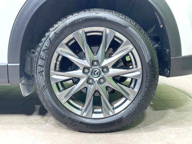 CX-5 XD エクスクルーシブモード 禁煙車 衝突軽減 マツダコネクトナビ 全周囲カメラ BOSEサウンド 革シート シートベンチレーション ステアリングヒーター レーダークルーズ 電動リアゲート LEDヘッド(21枚目)