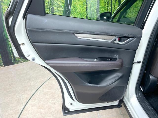 CX-5 XD エクスクルーシブモード 禁煙車 衝突軽減 マツダコネクトナビ 全周囲カメラ BOSEサウンド 革シート シートベンチレーション ステアリングヒーター レーダークルーズ 電動リアゲート LEDヘッド(50枚目)