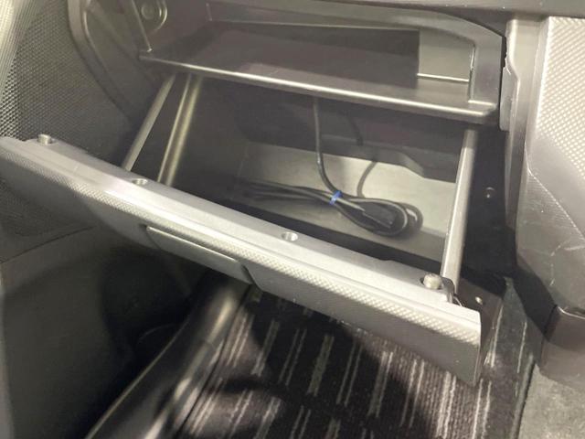 タントエグゼ カスタムX 禁煙車 ナビ スマートキー HIDヘッド 純正14インチアルミ オートエアコン CD DVD再生 プライバシーガラス 盗難防止(29枚目)