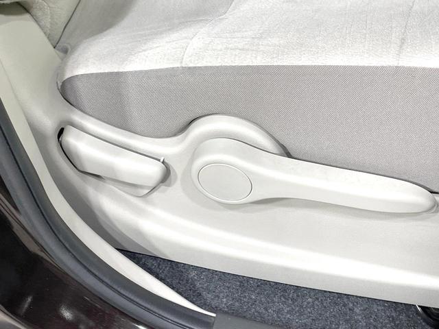 キューブ 15X 禁煙車 純正ナビ バックカメラ スマートキー ビルトインETC Bluetooth CD DVD再生 フルセグ プライバシーガラス 盗難防止装置(7枚目)