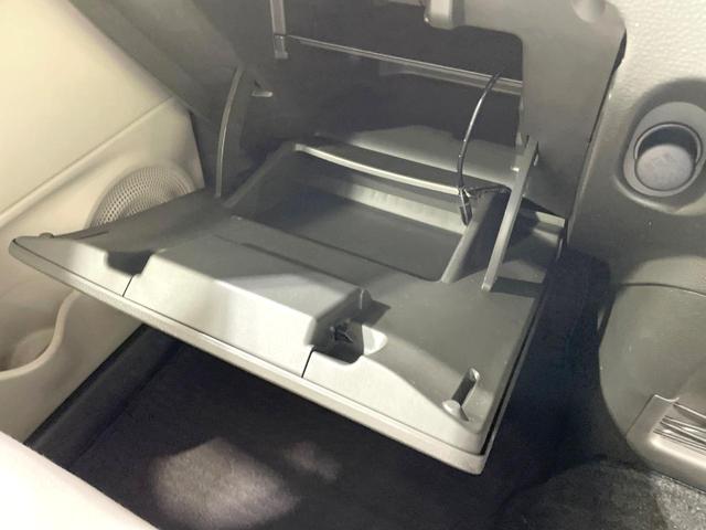 キューブ 15X 禁煙車 純正ナビ バックカメラ スマートキー ビルトインETC Bluetooth CD DVD再生 フルセグ プライバシーガラス 盗難防止装置(31枚目)