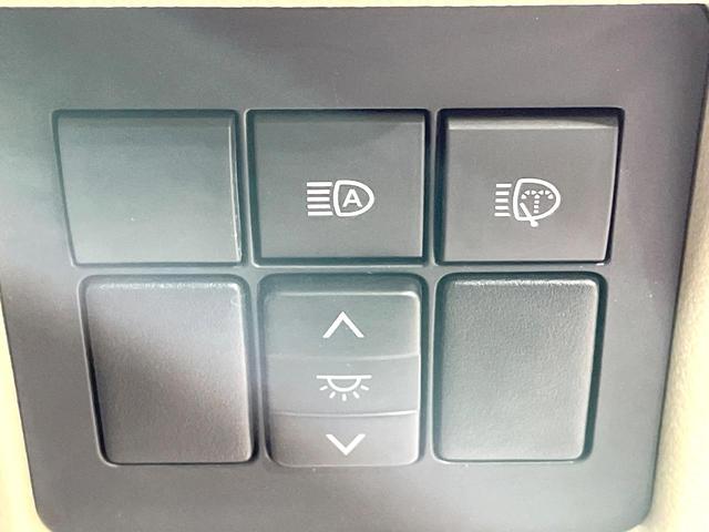 ランドクルーザープラド TX Lパッケージ マットブラックエディション 4WD 禁煙車 サンルーフ メーカー9型ナビ 全周囲カメラ シートベンチレーション ベージュ革シート 7人乗 ルーフレール LEDヘッド オートマチックハイビーム ETC(27枚目)