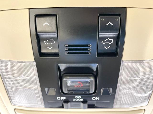 ランドクルーザープラド TX Lパッケージ マットブラックエディション 4WD 禁煙車 サンルーフ メーカー9型ナビ 全周囲カメラ シートベンチレーション ベージュ革シート 7人乗 ルーフレール LEDヘッド オートマチックハイビーム ETC(38枚目)