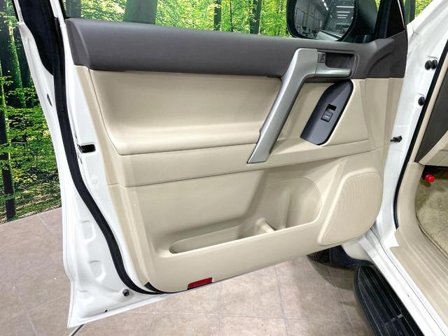 ランドクルーザープラド TX Lパッケージ マットブラックエディション 4WD 禁煙車 サンルーフ メーカー9型ナビ 全周囲カメラ シートベンチレーション ベージュ革シート 7人乗 ルーフレール LEDヘッド オートマチックハイビーム ETC(55枚目)