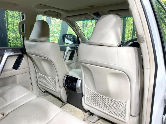 ランドクルーザープラド TX Lパッケージ マットブラックエディション 4WD 禁煙車 サンルーフ メーカー9型ナビ 全周囲カメラ シートベンチレーション ベージュ革シート 7人乗 ルーフレール LEDヘッド オートマチックハイビーム ETC(62枚目)